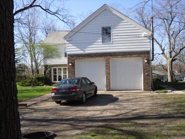11-Garage.jpg