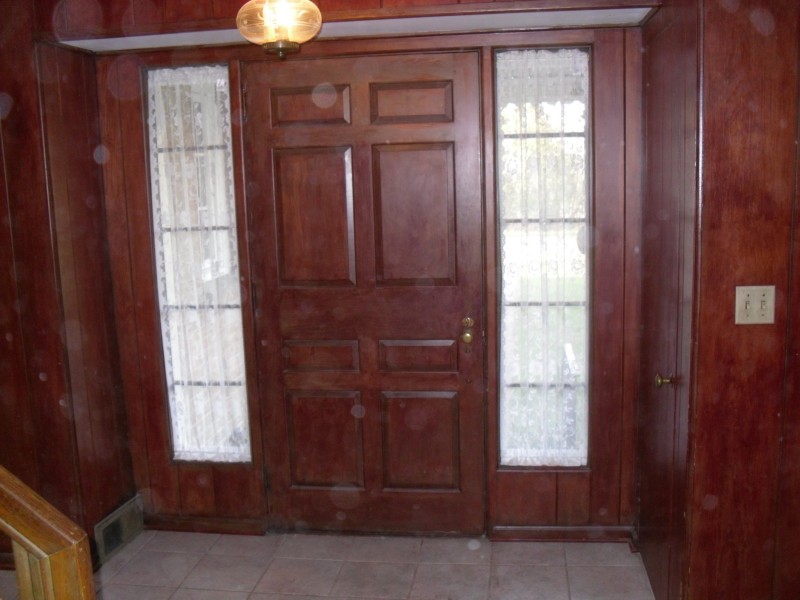 2-FrontDoor.jpg
